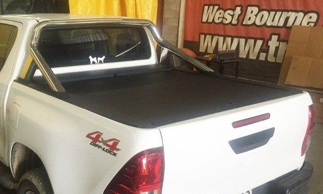 Buy Rolet for Toyota Hilux / Revo 2016+ Roll N Lock with original arches