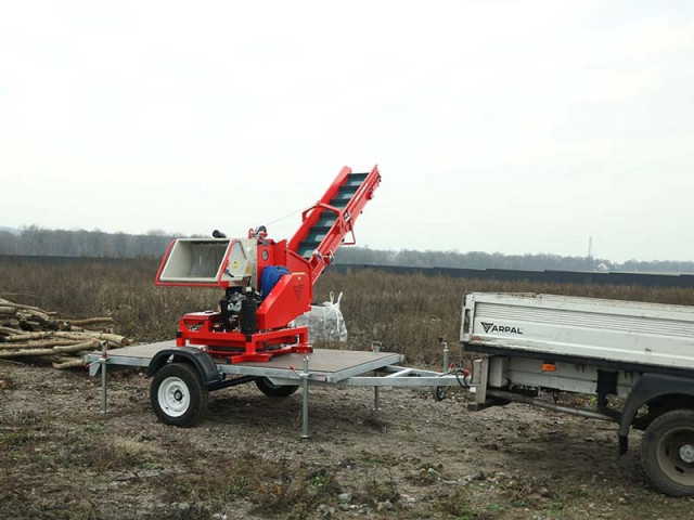 Buy Gasoline wood chipper with conveyor ARPAL AM-160BD-K PRO
